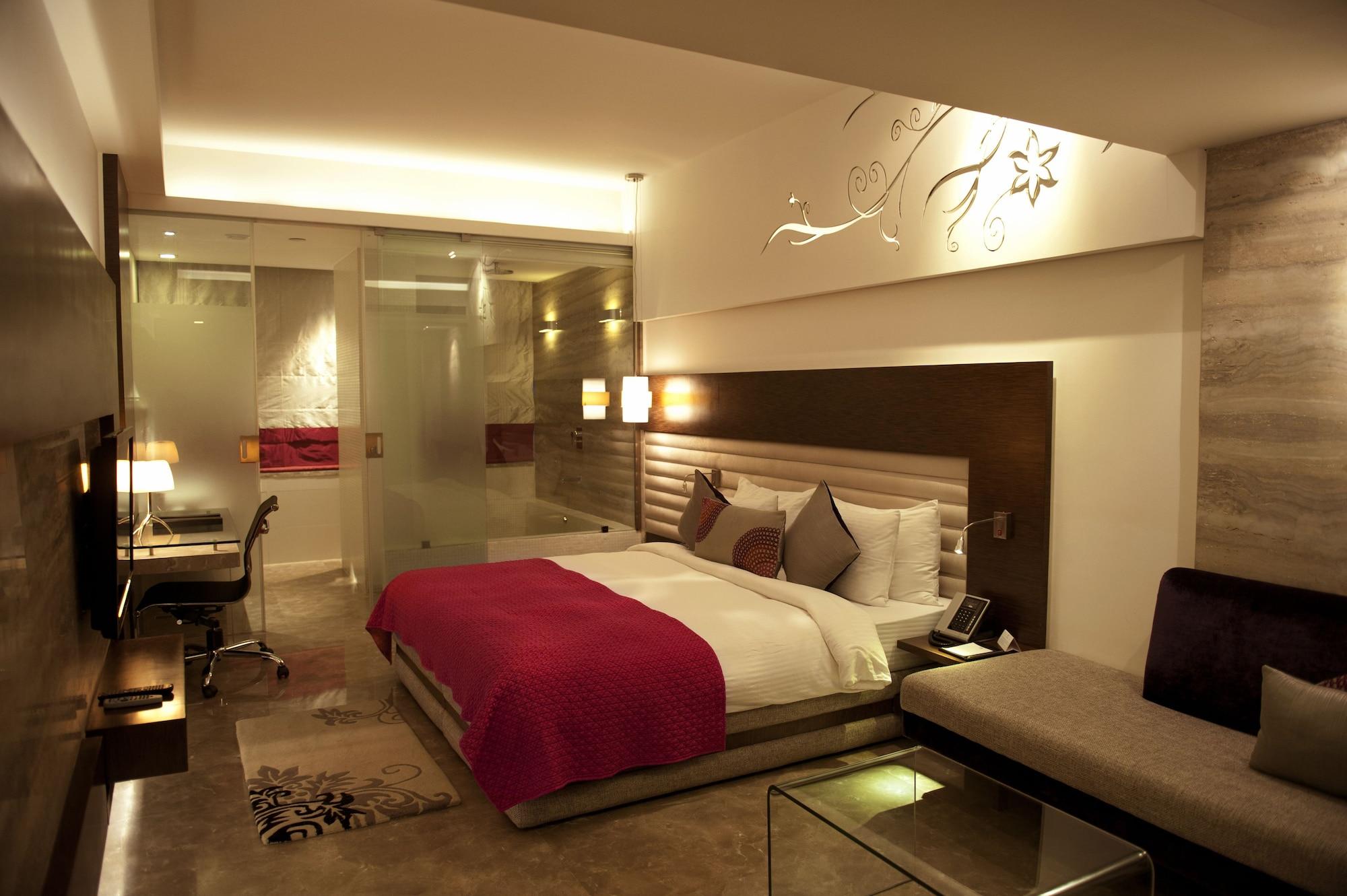 Maya Hotel Chandīgarh Εξωτερικό φωτογραφία