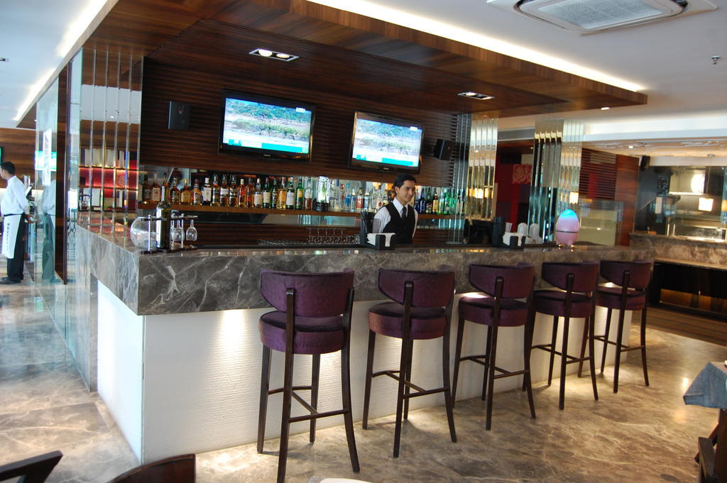 Maya Hotel Chandīgarh Εξωτερικό φωτογραφία