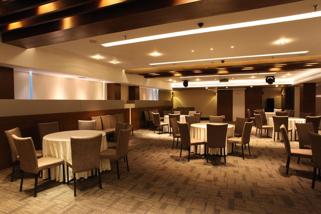 Maya Hotel Chandīgarh Εξωτερικό φωτογραφία