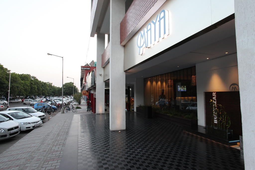 Maya Hotel Chandīgarh Εξωτερικό φωτογραφία