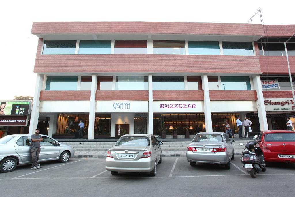 Maya Hotel Chandīgarh Εξωτερικό φωτογραφία
