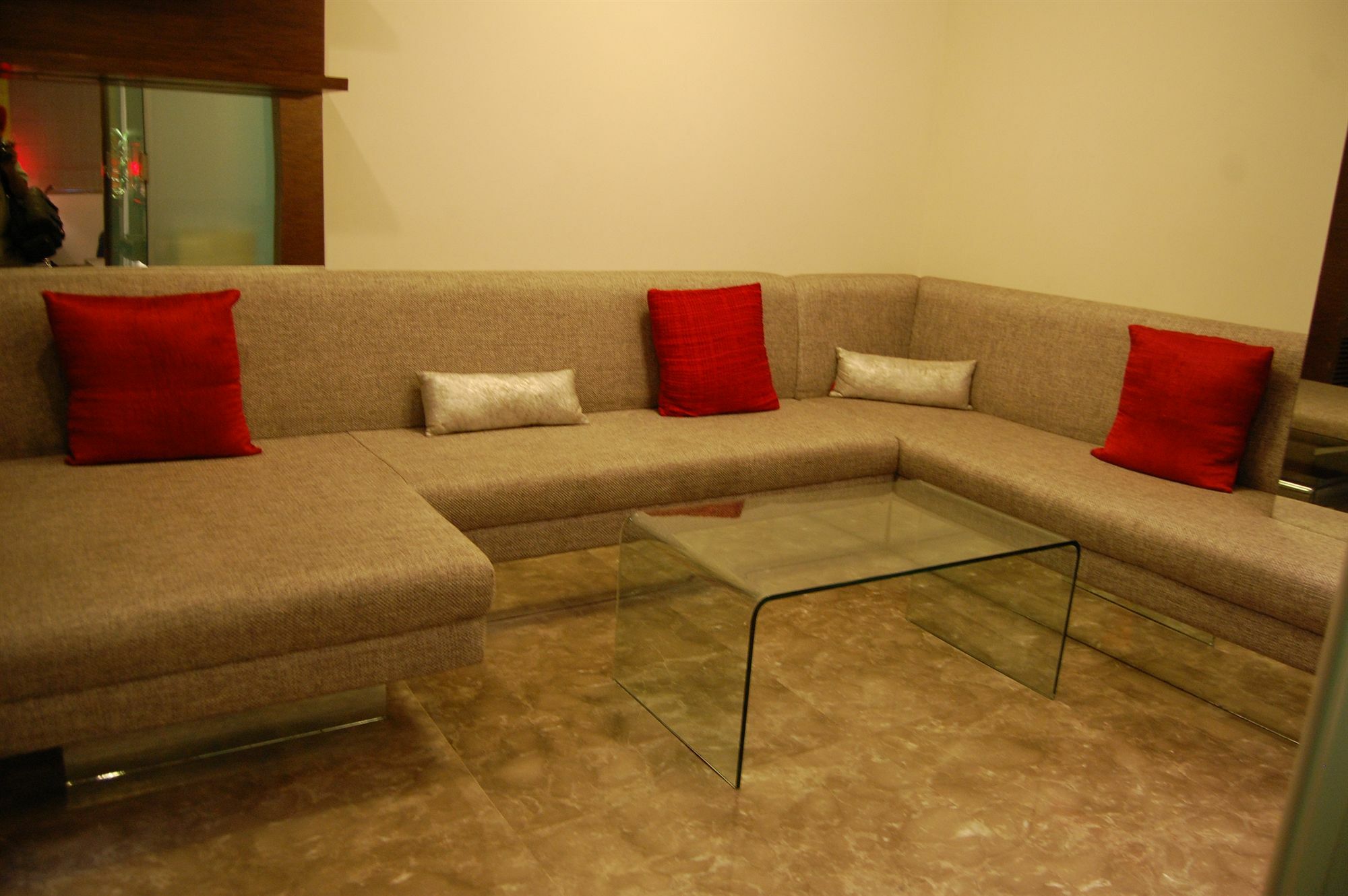 Maya Hotel Chandīgarh Εξωτερικό φωτογραφία